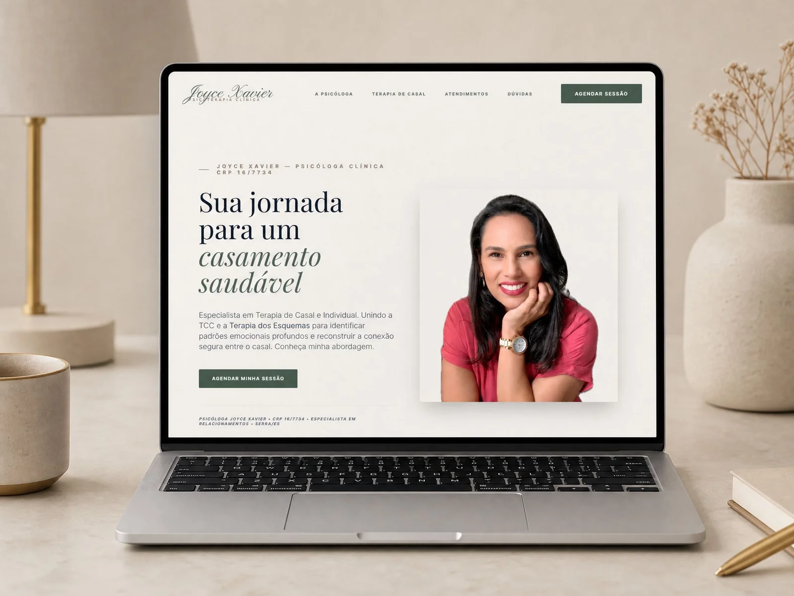 Mockup do site da psicóloga Joyce Xavier